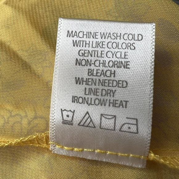 Max Studio Yellow & White Floral Georgette Accordion Pleated Sleeveless Top - Picture 13 of 14